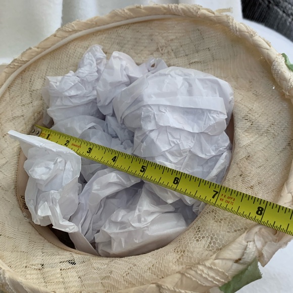 Vintage Easter Elegant Cream Floral Hat - Picture 8 of 10